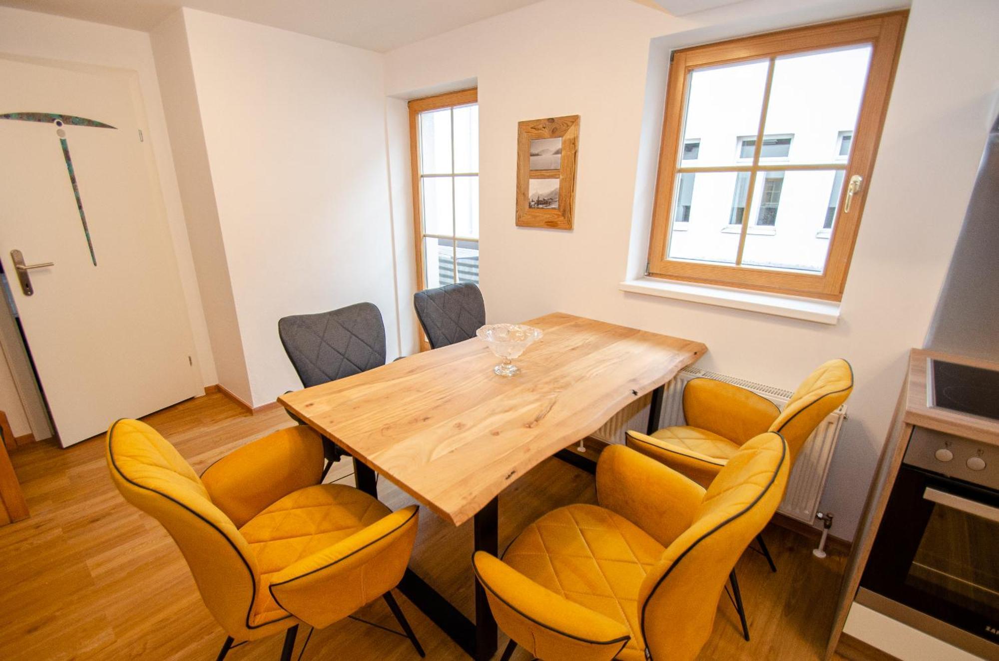 Appartementhaus Zell City By All In One Apartments 젤암제 외부 사진