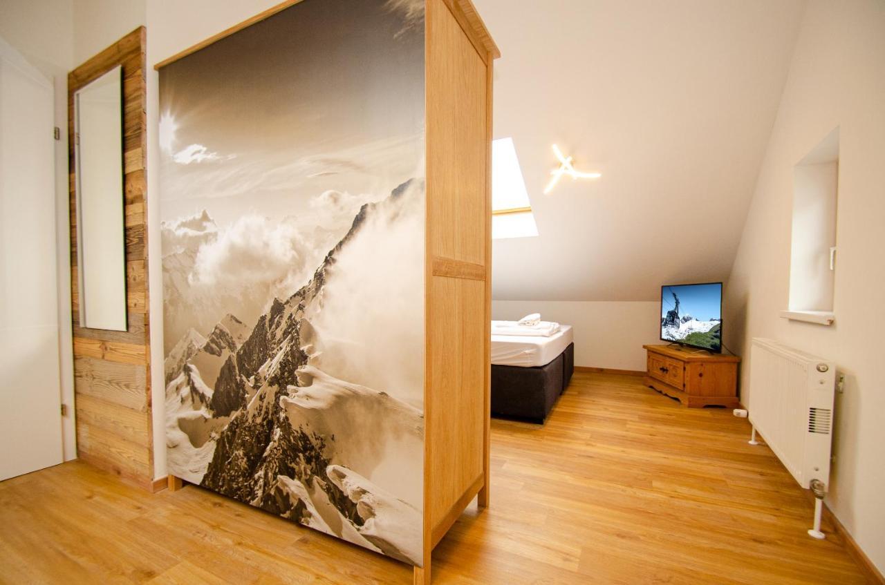 Appartementhaus Zell City By All In One Apartments 젤암제 외부 사진