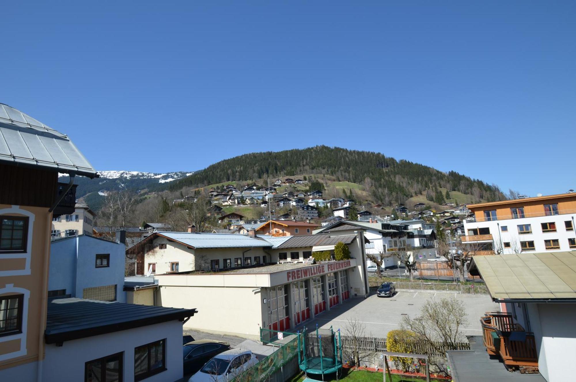 Appartementhaus Zell City By All In One Apartments 젤암제 외부 사진