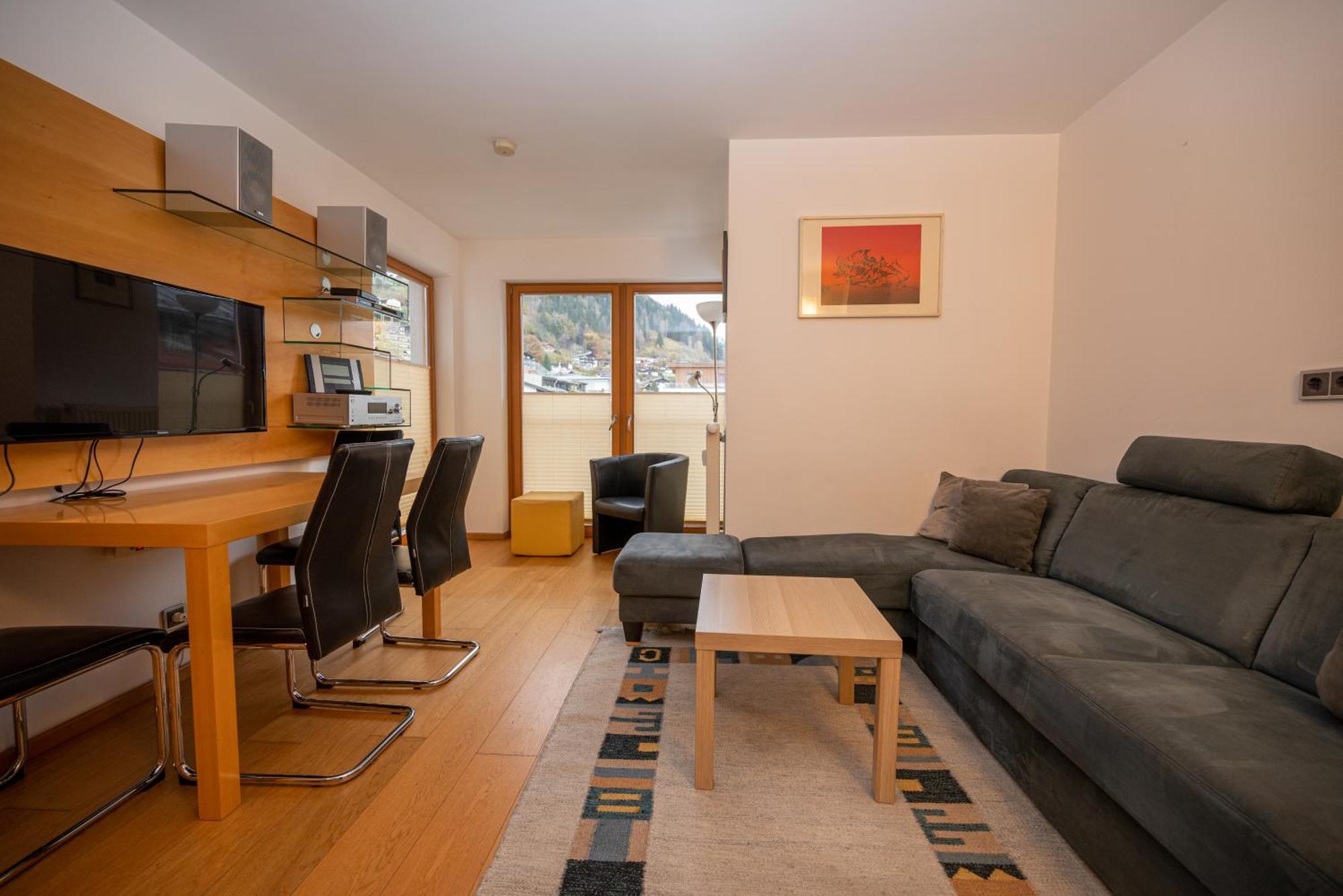 Appartementhaus Zell City By All In One Apartments 젤암제 외부 사진