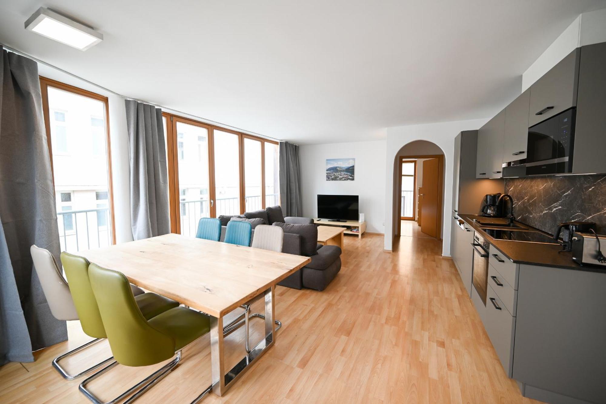 Appartementhaus Zell City By All In One Apartments 젤암제 외부 사진