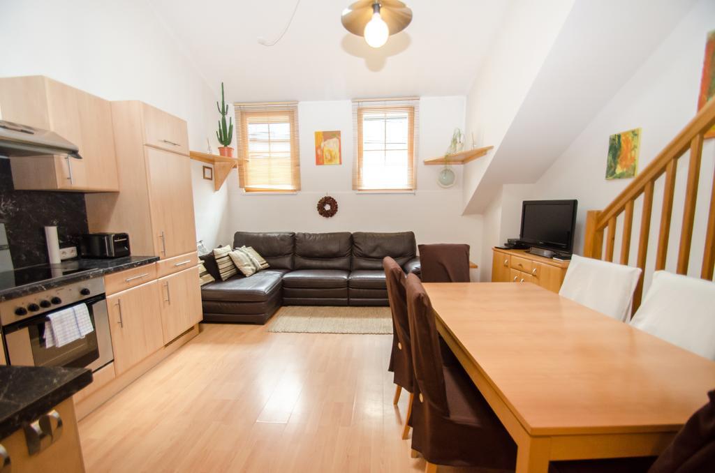 Appartementhaus Zell City By All In One Apartments 젤암제 외부 사진